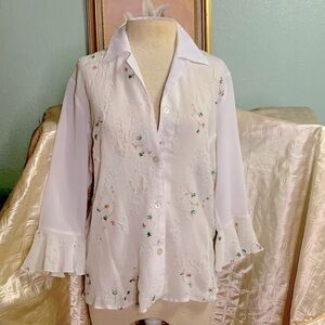 Beautiful Catherine collection spring blouse